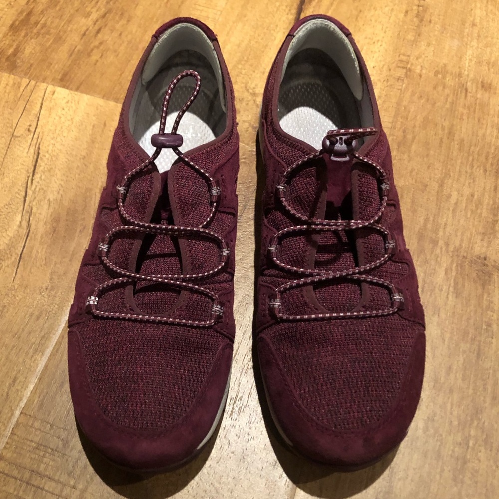 Dansko Casual/Walking Women Sneaker
